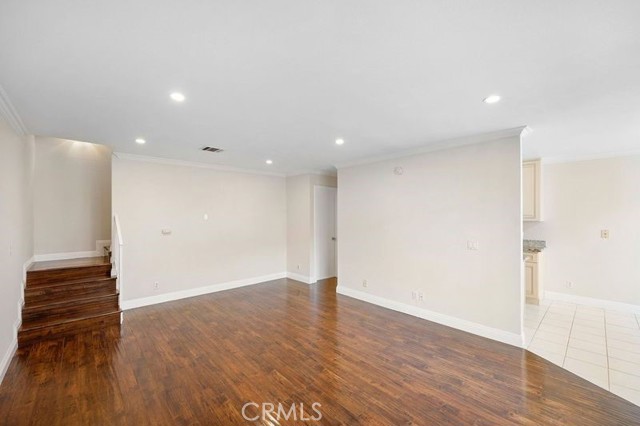 Detail Gallery Image 15 of 24 For 121 Sinclair Ave #206,  Glendale,  CA 91206 - 2 Beds | 2 Baths