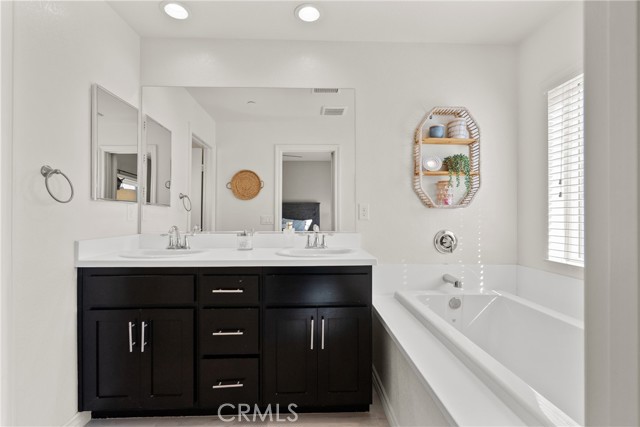 Detail Gallery Image 18 of 38 For 43838 Madison Ct, Lancaster,  CA 93536 - 4 Beds | 2 Baths