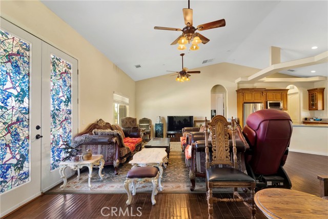 Detail Gallery Image 18 of 73 For 3002 Estero Rd, Pinon Hills,  CA 92372 - 4 Beds | 3/1 Baths