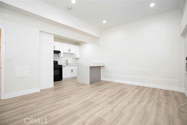 Detail Gallery Image 4 of 14 For 14319 Tiara St #2,  Van Nuys,  CA 91401 - 0 Beds | 1 Baths