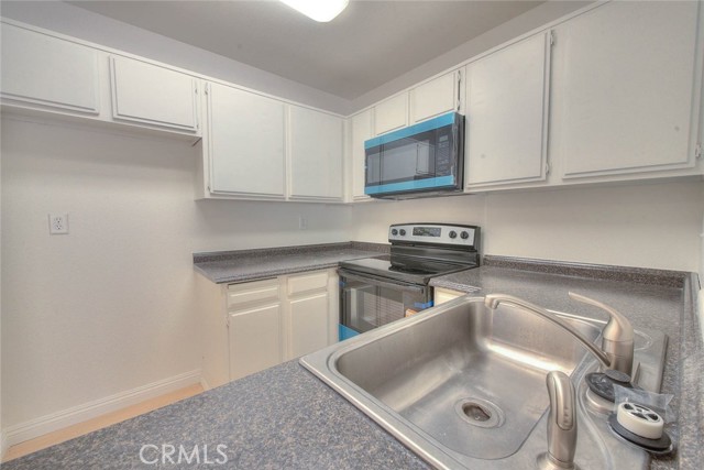 Detail Gallery Image 10 of 35 For 1480 W Edgehill #12,  San Bernardino,  CA 92405 - 3 Beds | 2 Baths