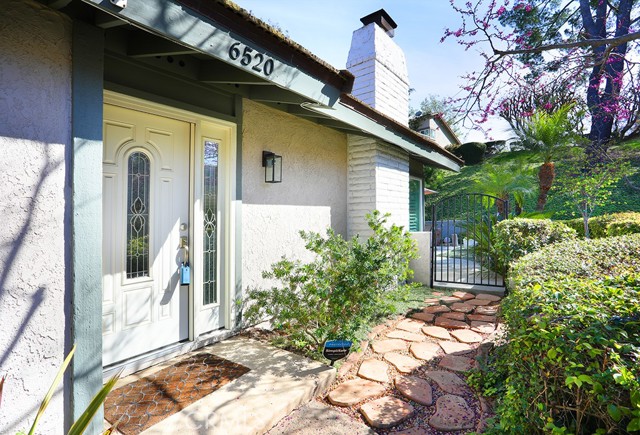 Detail Gallery Image 2 of 40 For 6520 E Paseo El Greco, Anaheim,  CA 92807 - 2 Beds | 2 Baths