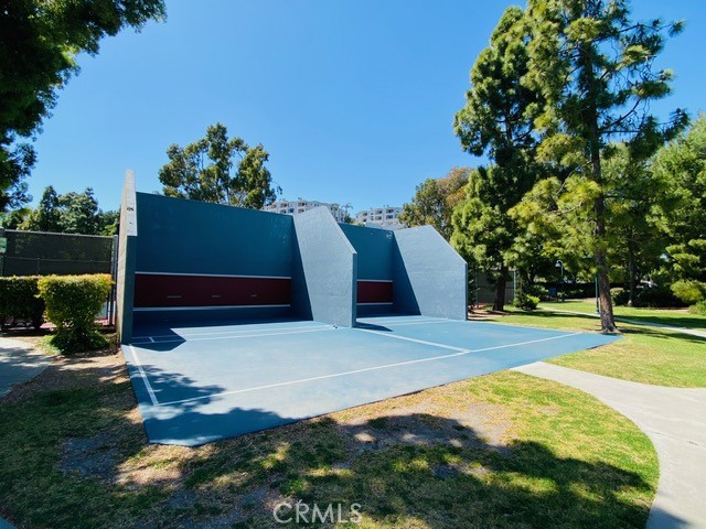 MLS #OC25108356 img 5