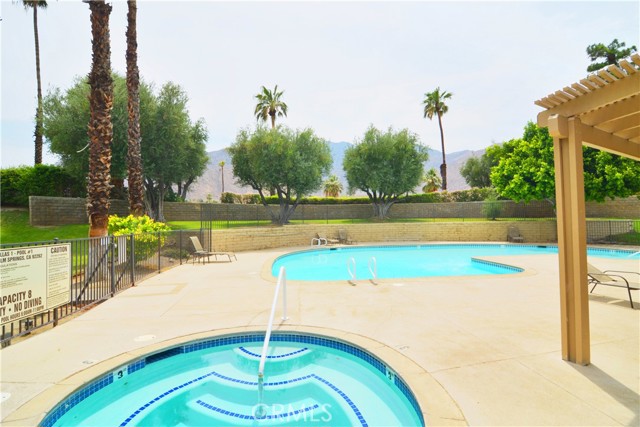 Image 2 for 2825  N Los Felices RD