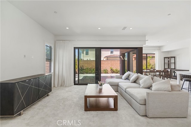 Detail Gallery Image 5 of 46 For 195 Plum Lily, Irvine,  CA 92618 - 3 Beds | 2/1 Baths
