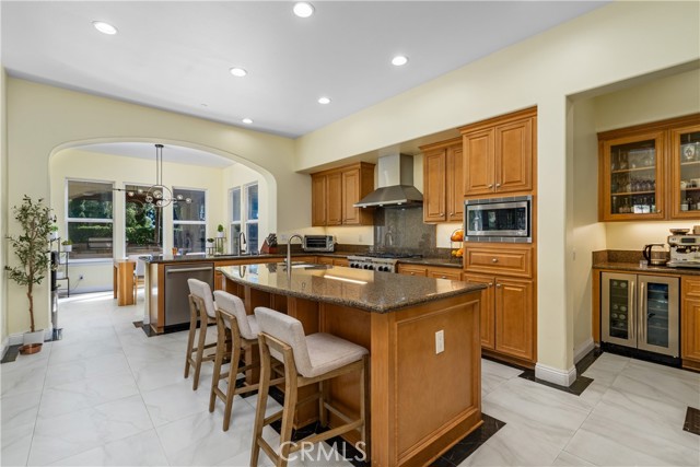 Detail Gallery Image 6 of 41 For 5492 Calarosa Ranch, Camarillo,  CA 93012 - 5 Beds | 5/1 Baths