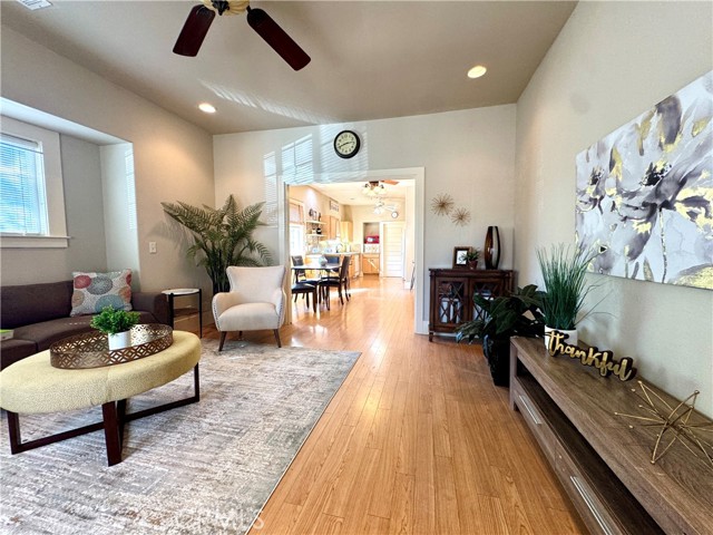 Detail Gallery Image 5 of 26 For 65 E Colusa, Orland,  CA 95963 - 3 Beds | 2 Baths
