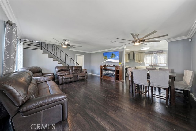 Detail Gallery Image 16 of 36 For 4228 Ostrom, Lakewood,  CA 90713 - 5 Beds | 3 Baths