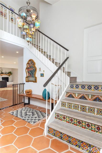 2718 N Wright Street, Santa Ana CA: https://media.crmls.org/medias/c06f00b7-9fea-4dbd-8a19-8f7b9eb6a75f.jpg