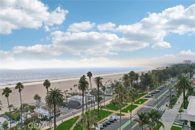 Detail Gallery Image 62 of 67 For 1040 4th #407,  Santa Monica,  CA 90403 - 3 Beds | 3/1 Baths