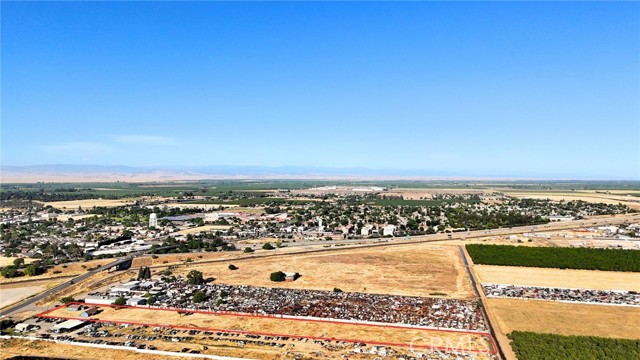 1250 E Childs Avenue, Merced CA: https://media.crmls.org/medias/c06f3613-b771-4807-9b0a-a13f546ba877.jpg
