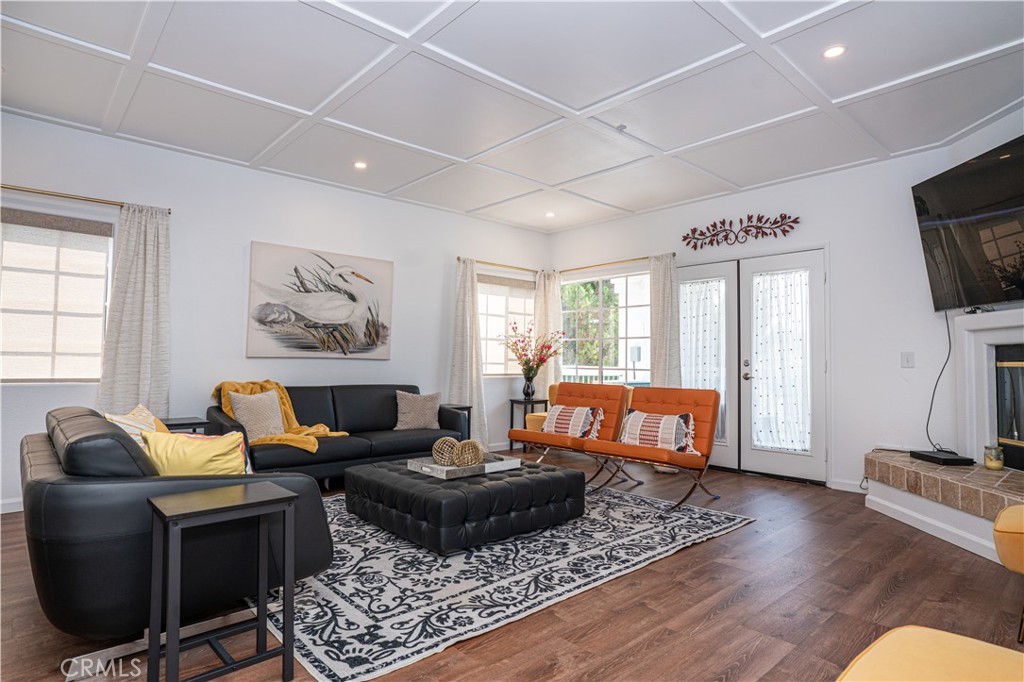 16464 Avenida Venusto #C