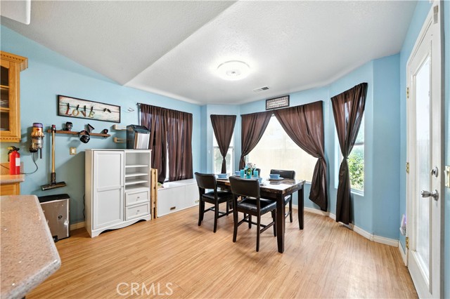 26583 June Way, Hemet CA: https://media.crmls.org/medias/c07049a8-6dc6-4e71-ad83-691da6601744.jpg