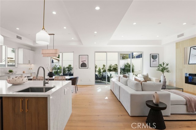 Detail Gallery Image 12 of 50 For 1914 Belmont Ln #B,  Redondo Beach,  CA 90278 - 4 Beds | 3/1 Baths