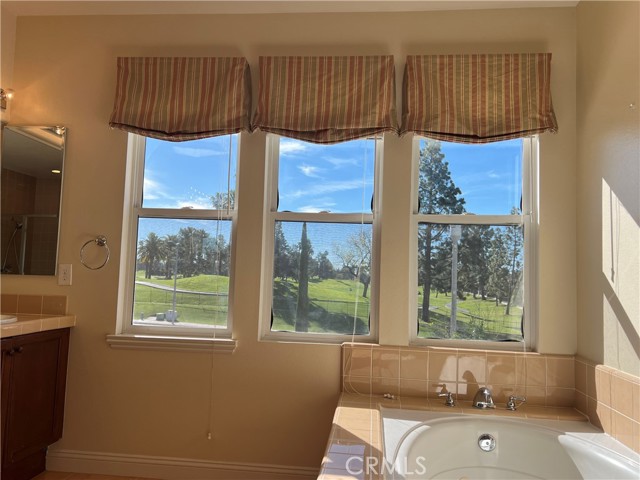 Detail Gallery Image 22 of 35 For 12390 Fairbanks, Tustin,  CA 92782 - 5 Beds | 3/1 Baths