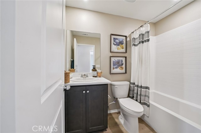 Detail Gallery Image 13 of 33 For 18786 Hampton Ln, Adelanto,  CA 92301 - 4 Beds | 3 Baths