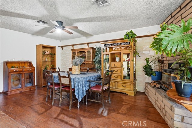 Detail Gallery Image 11 of 34 For 40888 Goldside, Oakhurst,  CA 93644 - 3 Beds | 2 Baths