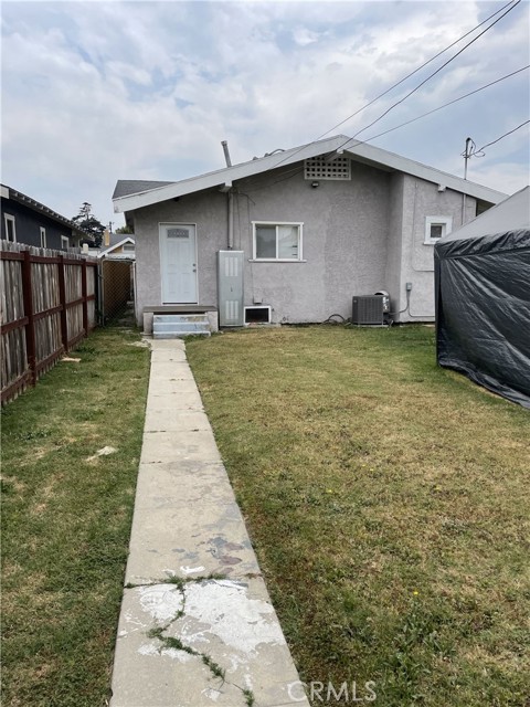 3709 3rd Avenue, Los Angeles, California 90018, 3 Bedrooms Bedrooms, ,1 BathroomBathrooms,Single Family Residence,For Sale,3rd,DW24154698