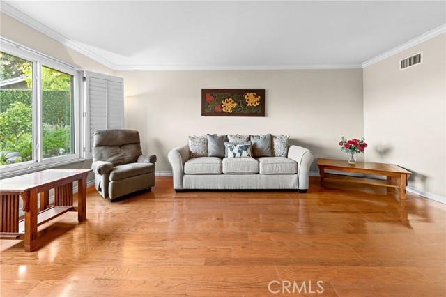 Detail Gallery Image 6 of 64 For 2070 Whitebluff Dr, San Dimas,  CA 91773 - 3 Beds | 2 Baths