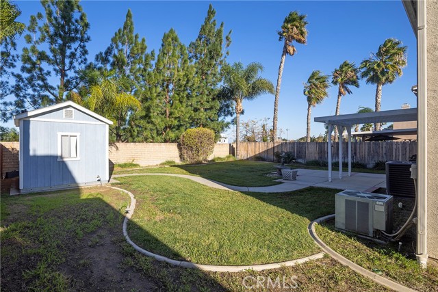 Detail Gallery Image 7 of 34 For 1283 Stephanie, Corona,  CA 92882 - 4 Beds | 2/1 Baths