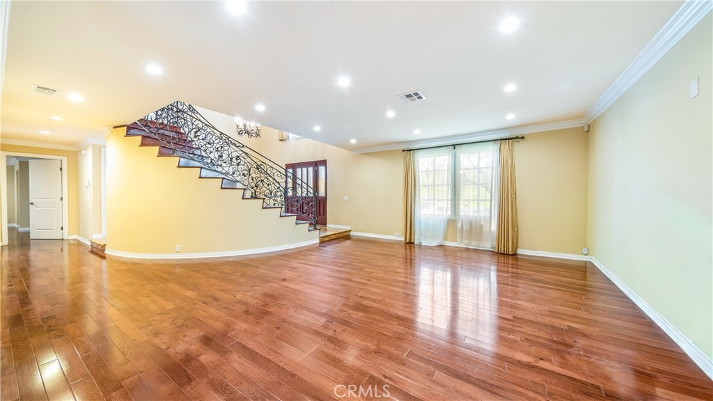 MLS #SR25269606 image #4