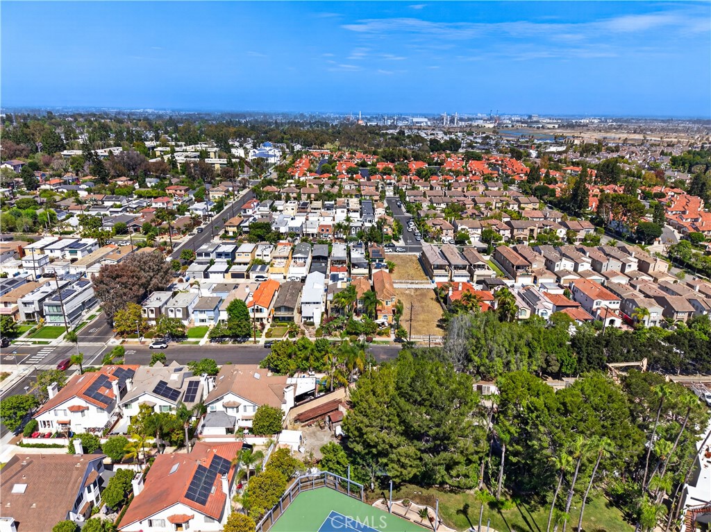 https://media.crmls.org/medias/c07539dd-d86a-49b8-9568-83c6369ebc49.jpg?preset=X-Large