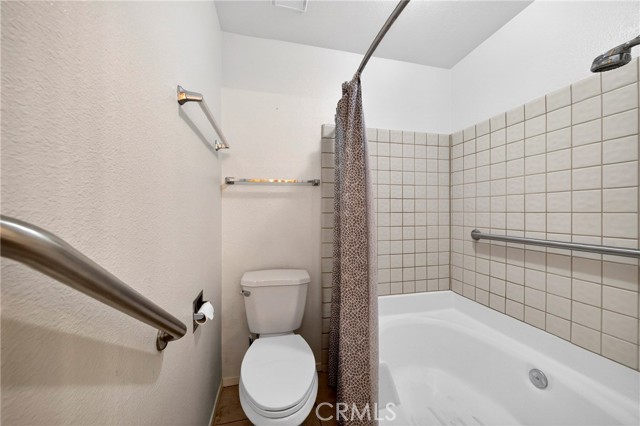 Detail Gallery Image 18 of 32 For 11620 Locust, Apple Valley,  CA 92308 - 2 Beds | 2 Baths