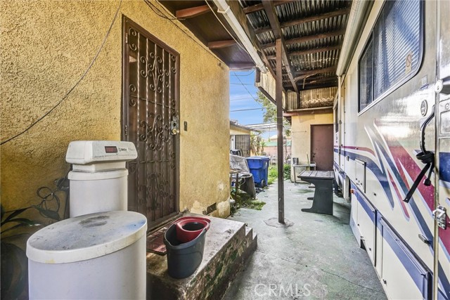 718 103rd Place, Los Angeles, California 90002, 3 Bedrooms Bedrooms, ,2 BathroomsBathrooms,Single Family Residence,For Sale,103rd,TR24002121