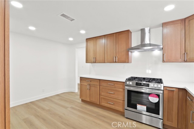 Detail Gallery Image 7 of 22 For 21525 via Pepita, Yorba Linda,  CA 92886 - 3 Beds | 3 Baths