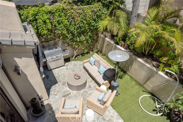 3112 Maple Avenue, Manhattan Beach, California 90266, 5 Bedrooms Bedrooms, ,4 BathroomsBathrooms,Residential,Sold,Maple,SB22170583