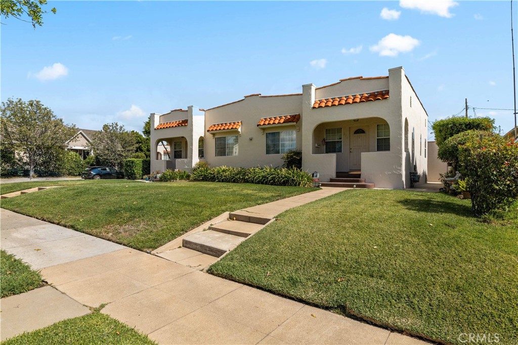 Quadruplex at 2306 W Alhambra Road