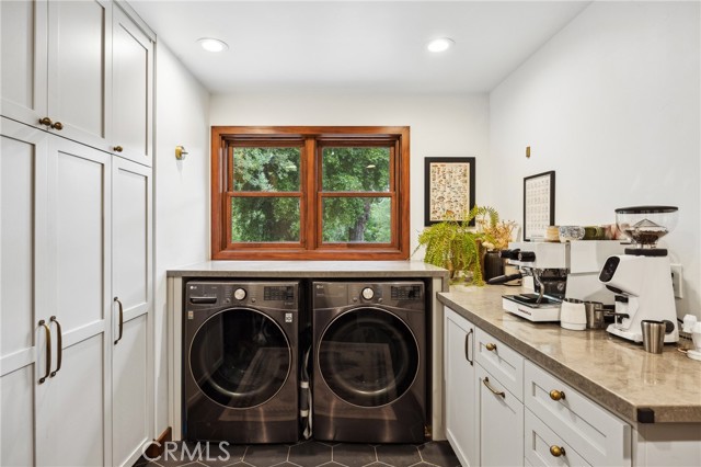 Detail Gallery Image 24 of 64 For 2965 Prefumo Canyon Rd, San Luis Obispo,  CA 93405 - 4 Beds | 3 Baths
