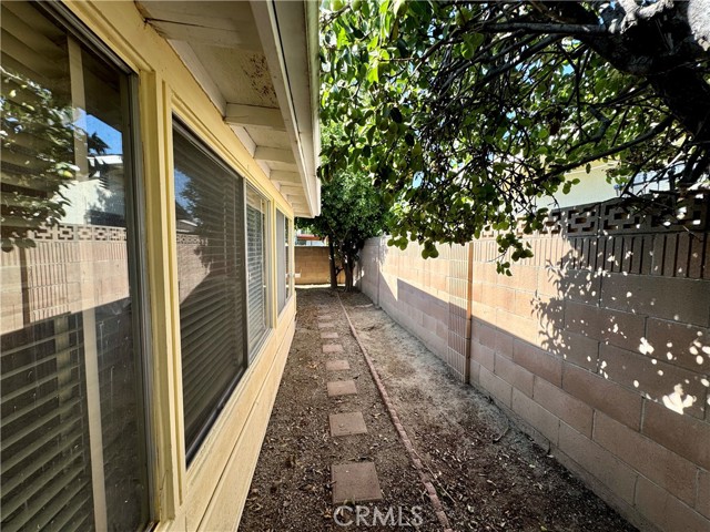 Detail Gallery Image 13 of 14 For 580 Mount Hood Dr, Hemet,  CA 92543 - 2 Beds | 2 Baths