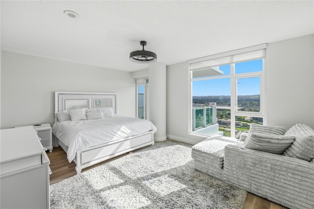 Detail Gallery Image 30 of 38 For 3131 Michelson Dr #1504,  Irvine,  CA 92612 - 3 Beds | 2/1 Baths