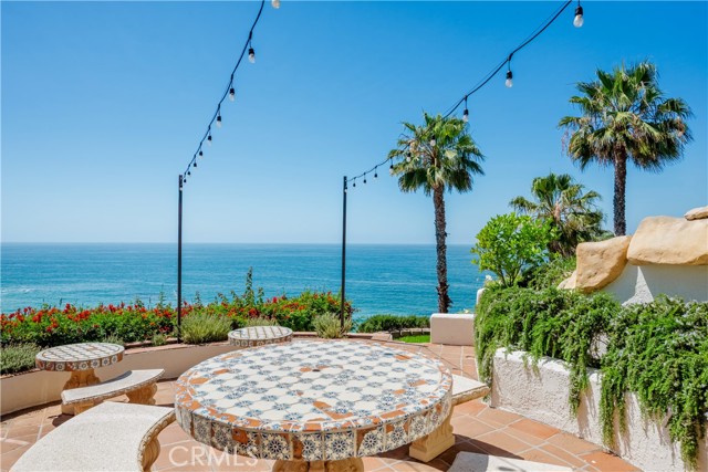 Detail Gallery Image 32 of 43 For 32061 Coast Hwy, Laguna Beach,  CA 92651 - 4 Beds | 4/2 Baths