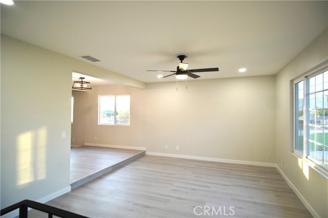 5187 Cedar Street, Jurupa Valley CA: https://media.crmls.org/medias/c0782887-4d97-42fa-a7bc-89815b195ace.jpg