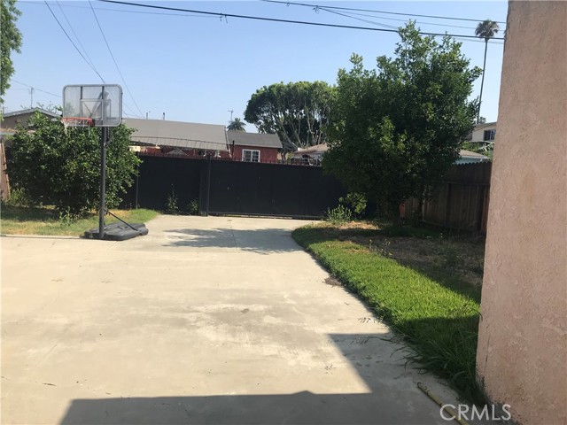 Image 2 for 723 E 84Th Pl, Los Angeles, CA 90001