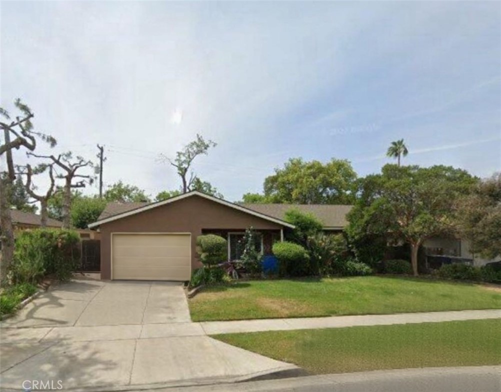 3095 W Bellaire