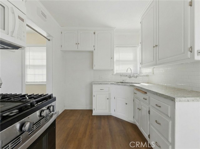 Detail Gallery Image 5 of 12 For 1307 Merced, South El Monte,  CA 91733 - 3 Beds | 1 Baths