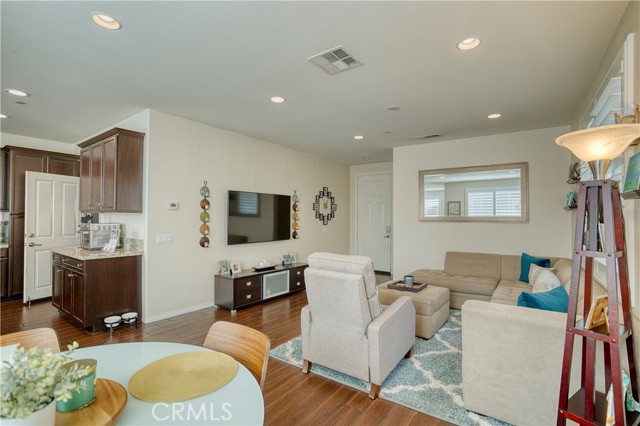 Detail Gallery Image 15 of 60 For 14693 Marquette Ave, Chino,  CA 91710 - 3 Beds | 2/1 Baths