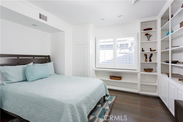 Detail Gallery Image 26 of 37 For 111 via Undine, Newport Beach,  CA 92663 - 5 Beds | 4 Baths