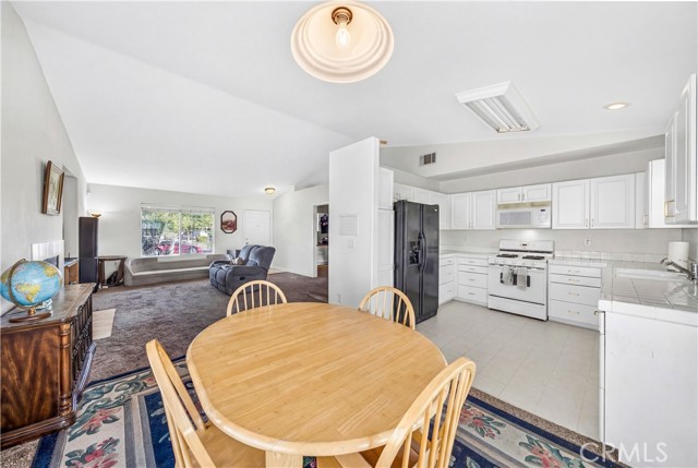 Detail Gallery Image 20 of 34 For 2995 Joshua, Hemet,  CA 92545 - 3 Beds | 2 Baths