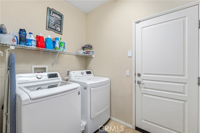 16767 Desert Lily Street, Victorville CA: https://media.crmls.org/medias/c07a0301-f7e4-4978-98cb-731187618184.jpg