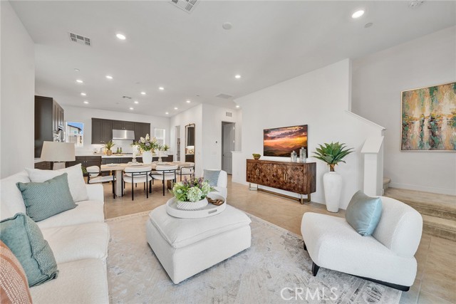Detail Gallery Image 6 of 29 For 158 Restore, Irvine,  CA 92618 - 4 Beds | 3/1 Baths