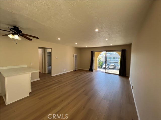 Detail Gallery Image 2 of 22 For 34082 El Encanto Ave #C,  Dana Point,  CA 92629 - 2 Beds | 2 Baths