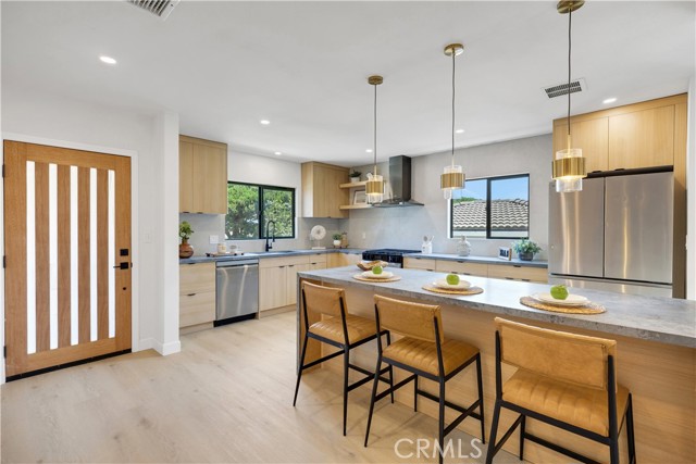 4618 Sharynne Lane, Torrance CA: https://media.crmls.org/medias/c07a8752-2b3d-48ba-96d5-da308a8fd1d0.jpg
