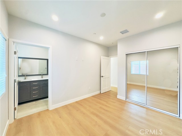 17522 Lemay Street, Lake Balboa CA: https://media.crmls.org/medias/c07ab789-083d-46bc-8e32-a512111e029b.jpg
