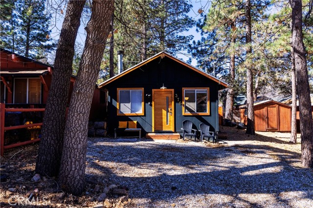 Detail Gallery Image 2 of 28 For 376 Riverside Ave, Sugarloaf,  CA 92386 - 1 Beds | 1 Baths