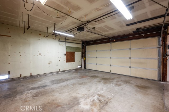 26424 Senator Avenue, Harbor City CA: https://media.crmls.org/medias/c07c2e44-8bb0-48c2-85dc-40b23539898e.jpg