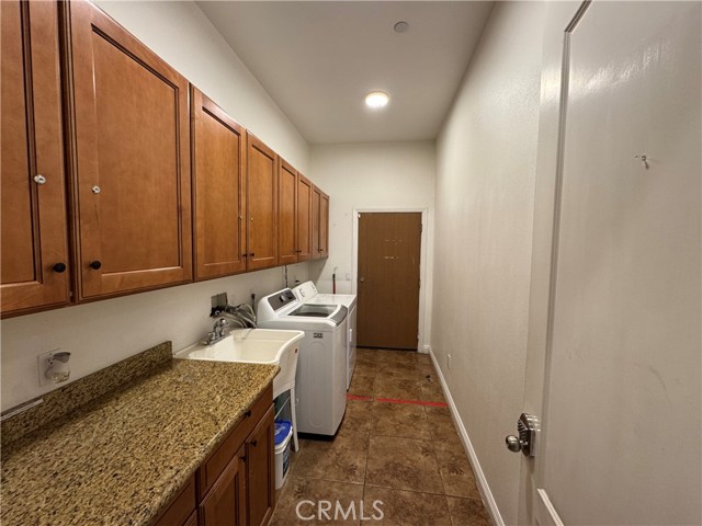 Detail Gallery Image 12 of 19 For 699 Winners Cir, San Jacinto,  CA 92582 - 5 Beds | 2 Baths